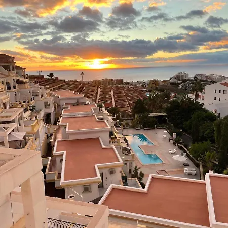 Island View אדחה