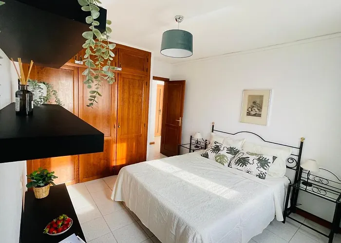 Island View Apartment *